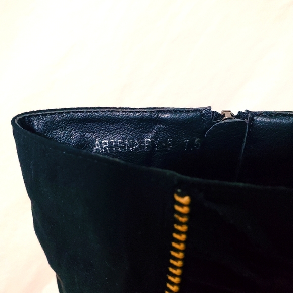 Knee High Heeled Boots with Fringe - Picture 6 of 6